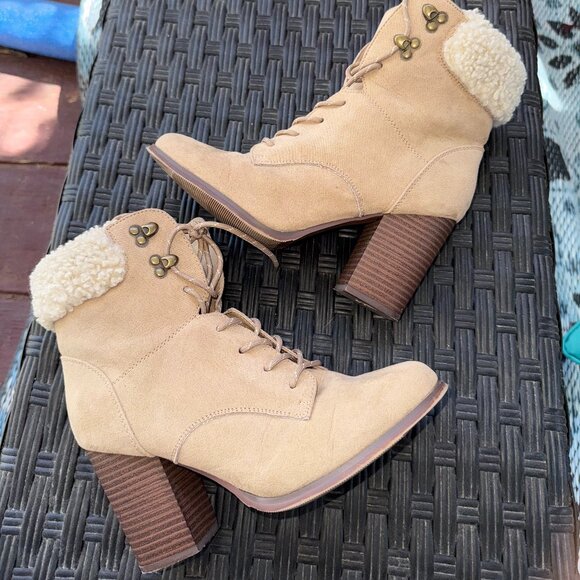Tan High Heel Ankle Boots Booties Suede Fur Trim Women Size 7 - Picture 3 of 11
